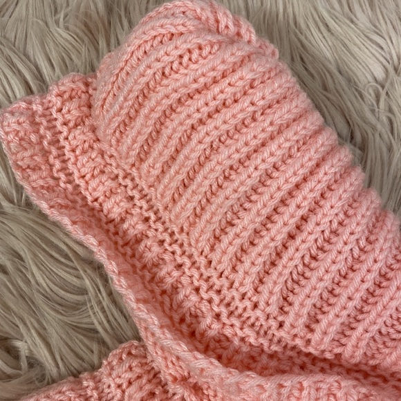 Beautiful Handmade Sweater - Picture 4 of 9